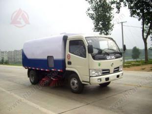 东风金霸扫路车 玉柴115马力的高效道路清扫利器